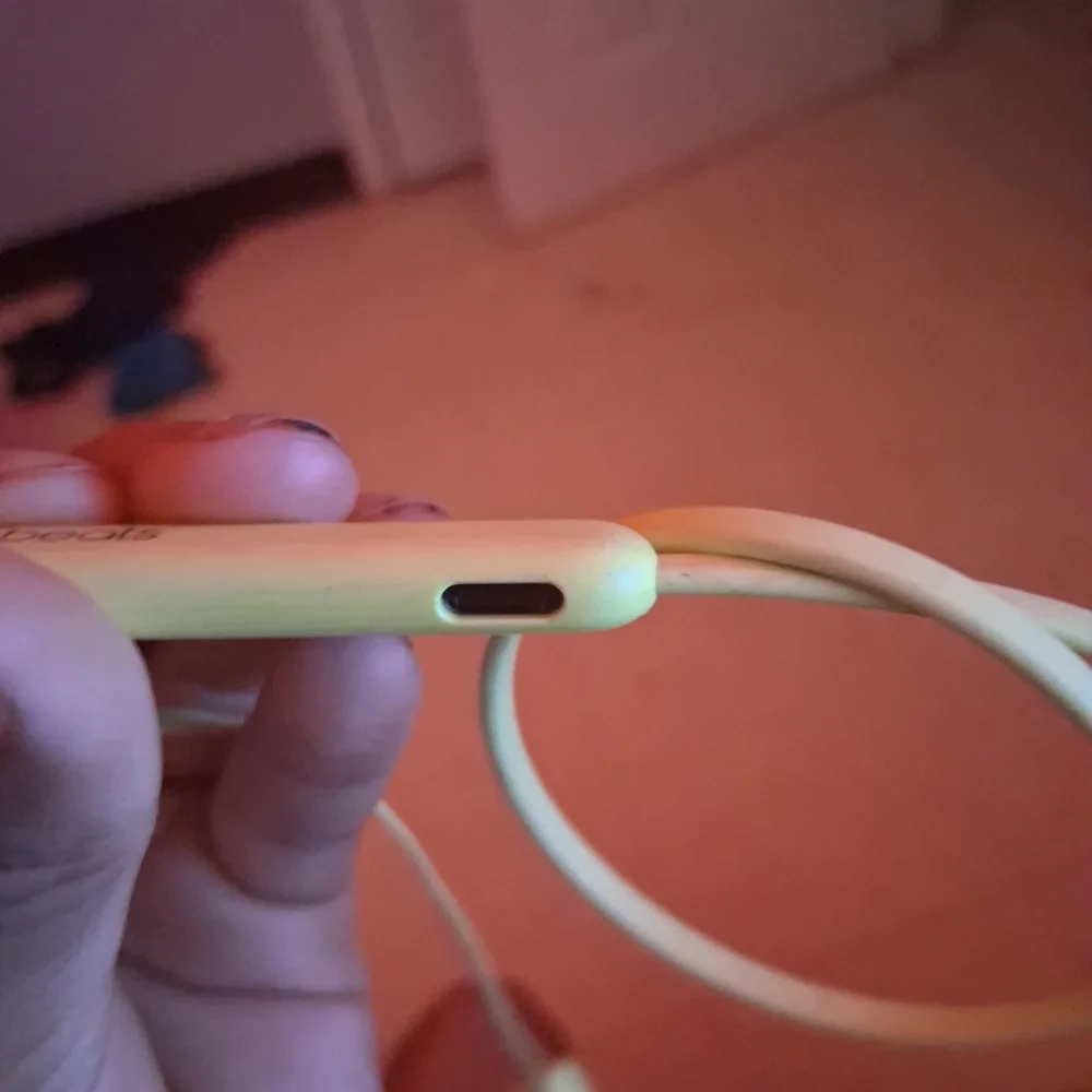 Beats by Dre Yellow Charging Cable